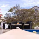 Oleander Villa